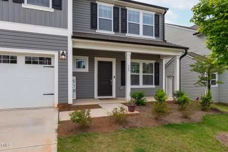 New construction Single-Family house 533 Curling Creek Drive, Clayton, NC 27527 - photo 2 2