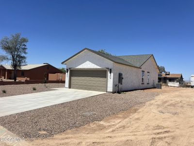 New construction Single-Family house 8964 W Troy Drive, Arizona City, AZ 85123 - photo 33 33