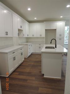 New construction Single-Family house 15787 Beechnut Drive, Montgomery, TX 77356 - photo 8 8