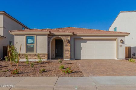 New construction Single-Family house 9008 W Denton Lane, Glendale, AZ 85305 Sapphire- photo 0