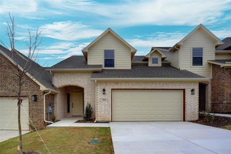 New construction Townhouse house 254 Legacy Boulevard, Weatherford, TX 76086 - photo 0 0