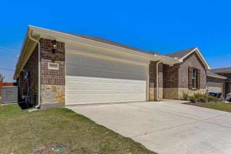 New construction Single-Family house 10928 Elata Drive, Fort Worth, TX 76108 The Fitzhugh- photo 0 0