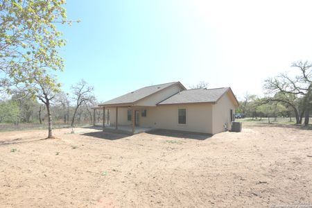 New construction Single-Family house 146 Hickory Run, La Vernia, TX 78121 - photo 34 34