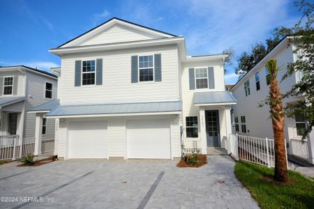 New construction Townhouse house 3462 1St Avenue, Fernandina Beach, FL 32034 - photo 0