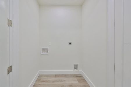 New construction Townhouse house 8755 Sap Creek Place, Tampa, FL 33614 - photo 21 21