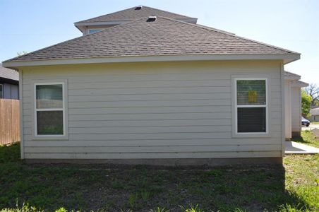 New construction Single-Family house 109 Frierson Street, Waxahachie, TX 75165 - photo 25 25