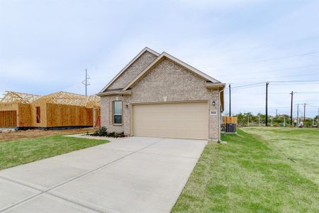 New construction Single-Family house 7622 Luce Solare Drive, Texas City, TX 77591 - photo 2 2