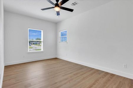 New construction Single-Family house 1404 E Morphy Street, Fort Worth, TX 76104 - photo 31 31