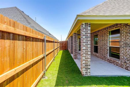 New construction Single-Family house 7282 Velvetleaf, Benbrook, TX 76126 - photo 36 36