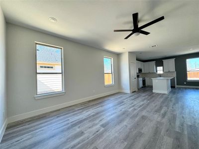New construction Single-Family house 207 Laroe Street, Terrell, TX 75160 - photo 8 8