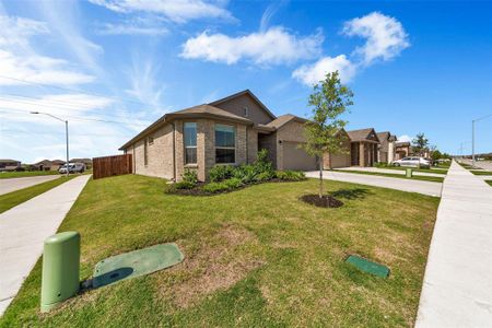 New construction Single-Family house 1160 Kirkham Way, Fort Worth, TX 76247 - photo 1 1