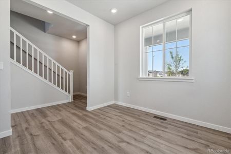 New construction Single-Family house 3282 N Highlands Creek Parkway, Aurora, CO 80019 - photo 8 8