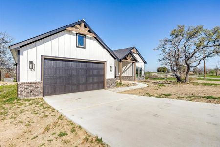 New construction Single-Family house 6839 Silver Creek Azle Road, Azle, TX 76020 - photo 1 1