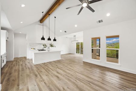 New construction Single-Family house 410 Compass Rose, Canyon Lake, TX 78133 - photo 12 12