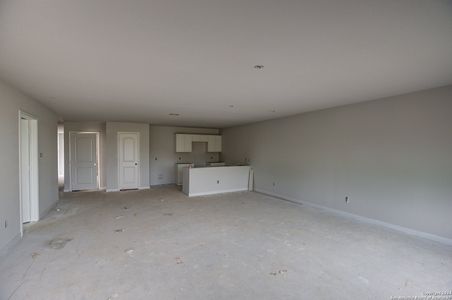 New construction Single-Family house 1328 Mill Mtn, Seguin, TX 78155 - photo 14 14