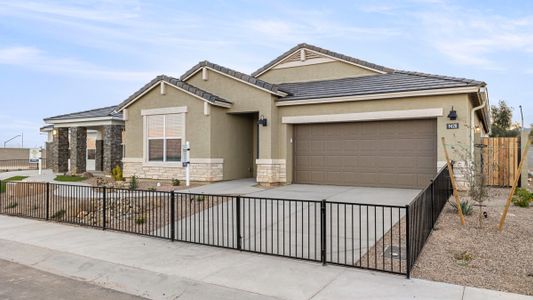 New construction Single-Family house 9416 North 178th Drive, Waddell, AZ 85355 - photo 3 3