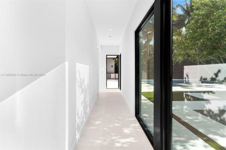 New construction Single-Family house 450 Sabal Palm Road, Miami, FL 33137 - photo 75 75