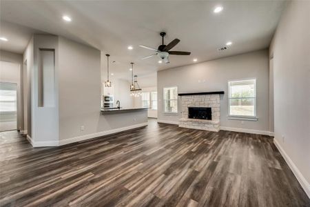 New construction Single-Family house 8481 Davidson Road, Sanger, TX 76266 - photo 5 5