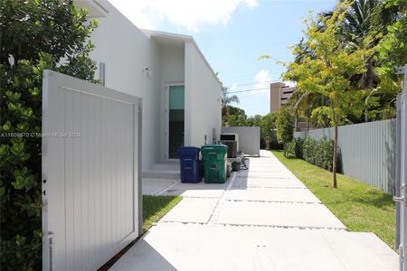 New construction Single-Family house 11938 Sw 41St Dr, Miami, FL 33175 - photo 1 1
