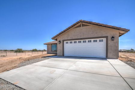 New construction Single-Family house 215 S 372Nd Drive, Tonopah, AZ 85354 - photo 0