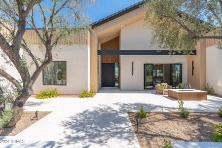 New construction Single-Family house 8014 E Sharon Drive, Scottsdale, AZ 85260 - photo 9 9