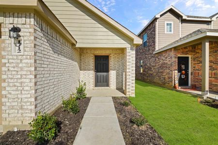 New construction Single-Family house 1712 Luke Street, Ennis, TX 75119 Pinewood- photo