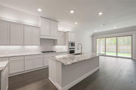 New construction Single-Family house 161114 N Rustling Woods Road, Conroe, TX 77302 - photo 8 8