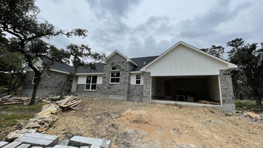 New construction Single-Family house 27 Chisholm Trail, Wimberley, TX 78676 - photo 0 0