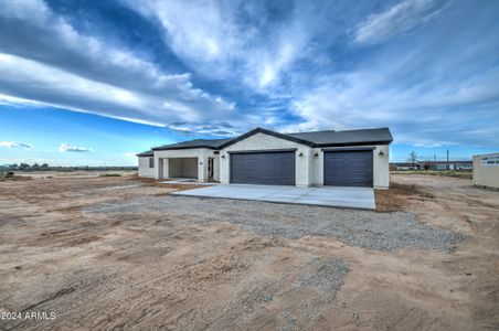 New construction Single-Family house 11756 S 212Th Avenue, Buckeye, AZ 85326 - photo 2 2