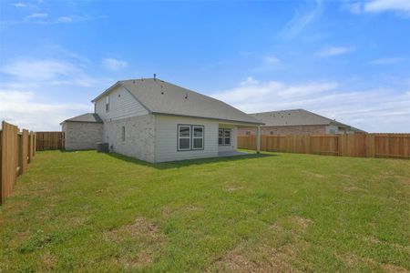 New construction Single-Family house 67 Leon Way, Dayton, TX 77535 The Tierra A with 3-Car Garage- photo 43 43