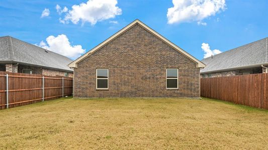 New construction Single-Family house 651 Sweet Dream Way, Lavon, TX 75166 1519 Vancouver- photo 36 36