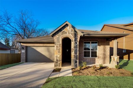 New construction Single-Family house 3716 Eutopia Street, Greenville, TX 75401 Basswood- photo 4 4