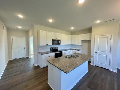 New construction Single-Family house 92 West Saint Andrews Drive, Zebulon, NC 27597 The Lily- photo 2 2