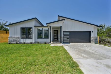 New construction Single-Family house 3705 Rock Terrace Drive, Lago Vista, TX 78645 Bluebonnet- photo 4 4