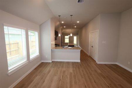 New construction Single-Family house 1212 Filly Creek Drive, Alvin, TX 77511 Boxwood- photo 6 6