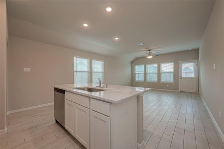 New construction Single-Family house 12215 Carling Straight Drive, Houston, TX 77044 - photo 8 8