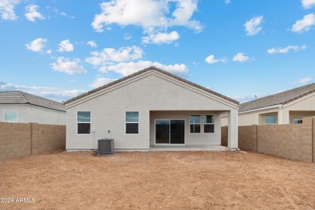 New construction Single-Family house 573 W Freedom Street, Florence, AZ 85132 - photo 18 18