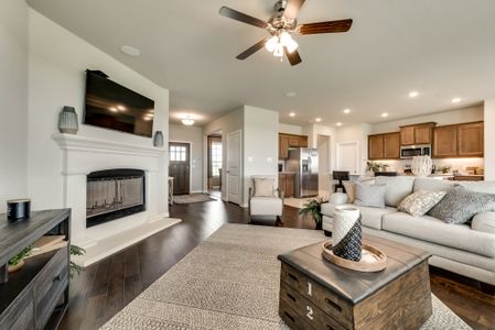New construction Single-Family house 8888 Abner Road, Oak Ridge, TX 75161 Colorado II- photo 5 5