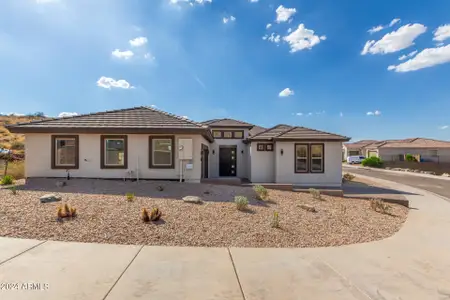 New construction Single-Family house 7912 S 43Rd Place, Unit 18, Phoenix, AZ 85042 - photo 0