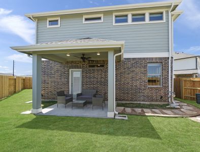New construction Single-Family house Storybrooke – Courtyard Collection, 2018 Ironwood Pass Drive, Missouri City, TX 77459 - photo