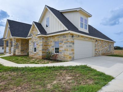 New construction Single-Family house 9745 Crow Ln, Adkins, TX 78101 - photo 41 41
