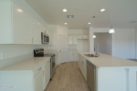 New construction Single-Family house 13425 S Burma Road, Arizona City, AZ 85123 - photo 10 10
