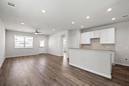 New construction Single-Family house 1457 Mount Bassie Trail, Conroe, TX 77301 The Lakeland- photo 5 5