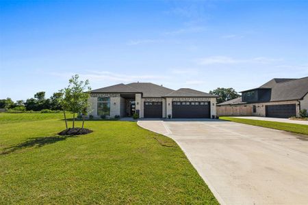 New construction Single-Family house 3150 W Tower Circle, Santa Fe, TX 77517 - photo 0 0