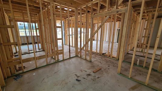 New construction Single-Family house 918 Palo Brea Loop, Hutto, TX 78634 Eleanor Homeplan- photo 9 9