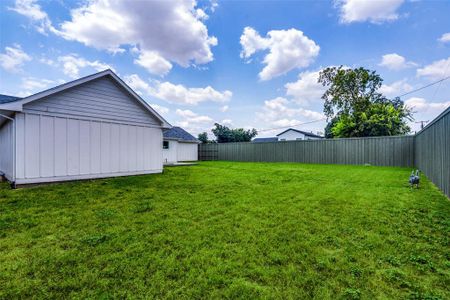 New construction Single-Family house 3359 Darvany Drive, Dallas, TX 75220 - photo 37 37