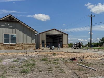 New construction Single-Family house 102 Wild Persimmon Trail, Marion, TX 78124 - photo 2 2