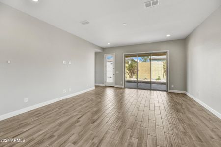 New construction Single-Family house 5518 N 194Th Avenue, Litchfield Park, AZ 85340 The Cottonwood- photo 2 2