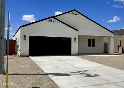 New construction Single-Family house 21731 W Wilson Avenue, Wittmann, AZ 85361 - photo 0 0