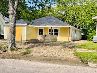 New construction Single-Family house 801 S Walnut Street, Sherman, TX 75090 - photo 0